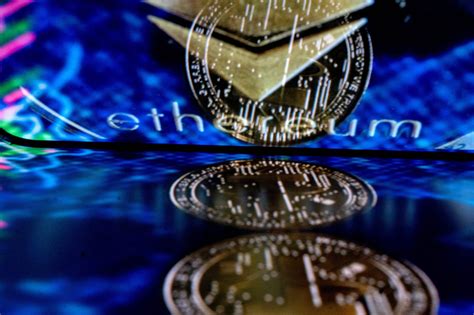 Ethereum: What is the difference between accounts and adresses?
